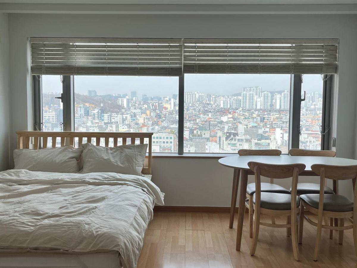 شقة 1 Minute House From Hongdae سيول المظهر الخارجي الصورة
